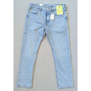 NWT Levi's PREMIUM 502 Taper Fit Men's Jeans Light Wash 33x30
